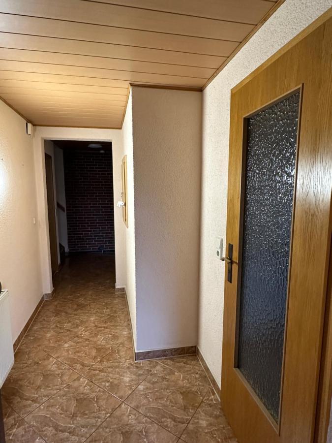 Pension „Haus 11“ Lauta Екстер'єр фото