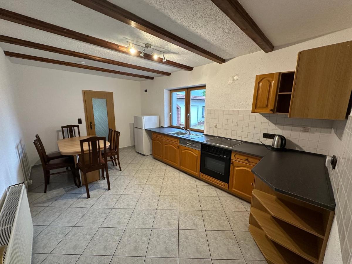 Pension „Haus 11“ Lauta Екстер'єр фото